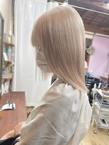 ラヴィ 山科店(Lavy)&nbsp;ホワイトミルクティーベージュ
