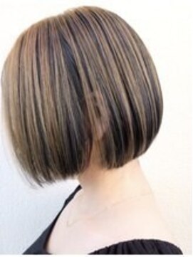 トータルビューティーサロン トップスタイル トップセクションゾーンカラー