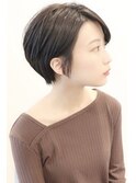 【I.】30代からの女性らしい上品シルエットのショートカット