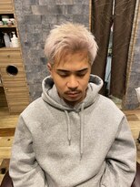 銀座マツナガ 神田店&nbsp;メンズ無造作フェード束感アップバングショートストリート