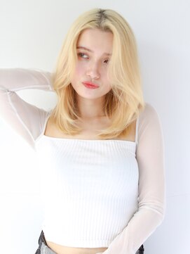 ヘアサロン ガリカ 表参道(hair salon Gallica) 【柴田優香】フェイスレイヤーに透明感のあるハイトーンブロンド
