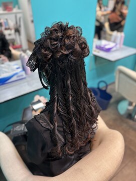 リエラ 新宿(RIERA) ハーフカールアップ