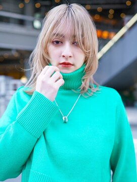 ギークス(GEEKS) 【GEEKS渋谷】ミルクティーベージュ/冬カラー/ロングウルフ/渋谷