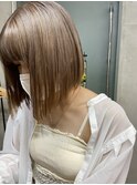 ボブ　ベージュカラー　ブリーチあり