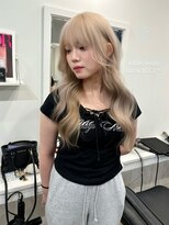 ヴィア(Via)&nbsp;10代20代30代／ホワイトベージュ／髪質改善／ハイトーン