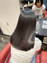 ヨンセンチメートルヒロサカ(4cm HIROSAKA)&nbsp;髪質育成縮毛矯正