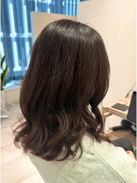 ティエナビューティー(TIENA BEAUTY) ミディアム