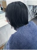 暗髪カラー ブルーブラック ブリーチなし 明るいベース必須
