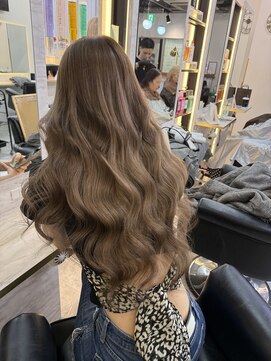 ラピス 千葉(Lapis) ブリーチ/ダブルカラー/ケアブリーチ/レイヤーカット/カラー