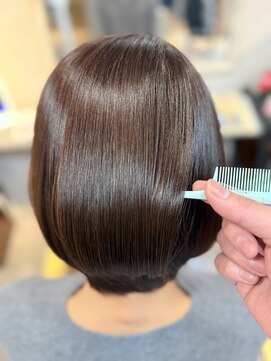 ヘアーアンドメイク シャローム(Hair & Make Shalom) 髪質改善/ヘッドスパ/縮毛矯正/トリートメント/レイヤー/透明感