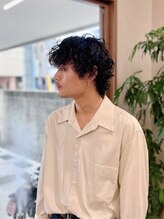 メリア(melia)&nbsp;スパイラル/フェザー/縦落ち/ダウンスタイル/メンズパーマ