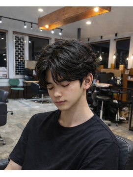ジェットブラックキューサンロク(JET BLACK 936) フェザーパーマ
