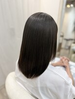 ウミネコ美容室 センター北hanare店(Umineko美容室)&nbsp;小顔見えする艶レイヤーセミロング
