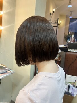 アオイロ(AOIRO) 似合わせストレートボブ