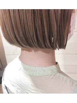 リラ バイ クオーレ(LIRA by CUORE) ミニミニボブ