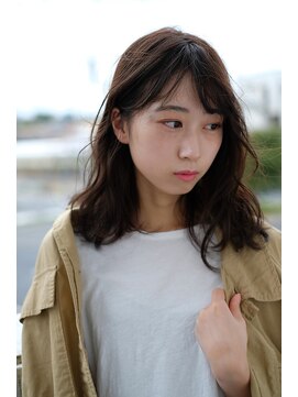 スリーアン(THREE ann.) 大人可愛いゆるふわ愛され髪*ヌーディーベージュ