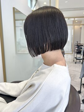 アルカディア(Arcadia) #ミニボブ#ツヤツヤカラー#ダークグレー