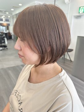 ビューエヒメ(VIEW EHIME) 大人ラフウェーブ外ハネボブダークブラウンスウィングショート