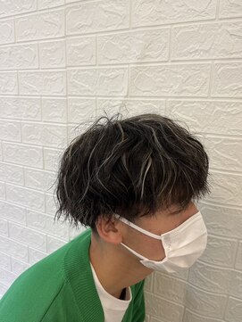 アメイジングヘアー 中沢店(AMAZING HAIR) ハイライト/ツイストスパイラルパーマ/マッシュショート/メンズ