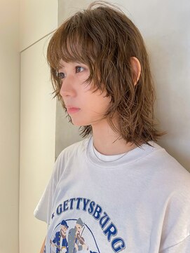 アオイ(aoi.) 薬院【aoi.】ミディアムレイヤーパーマ