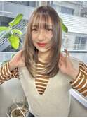 ミディアムレイヤースタイル