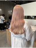 ピンクベージュ