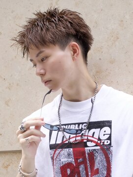 エイド 渋谷(aid) 刈り上げツーブロック束感スパイキーショートベリーショート