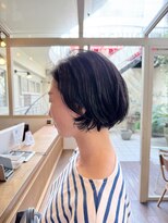 大人のスタイリッシュなショートボブ