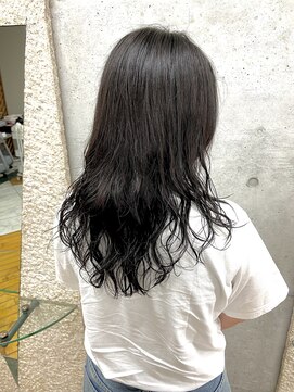 アサクラ シンキタ(ASAKURA SHINKITA) 巻き髪風パーマ