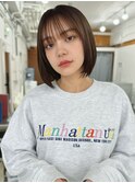 暗髪ナチュラルストレートボブ