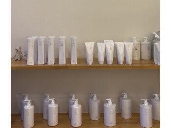 しろの家美容室