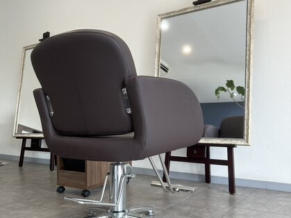 エヌアイ(N.I)の写真