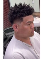 ケーエムシーセントラルルーツ(KMC Central Roots) フェード&カット&針金パーマ+眉カット