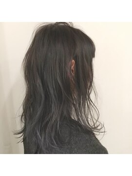 モアナ バイ ヘッドライト 武蔵小杉店(Moana by HEADLIGHT) 小顔　レイヤー　セミディ　ブルーグレージュ　ルーズ　巻き