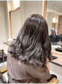 グレージュ/艶カラー/こなれヘア/透明感/くびれミディ/tomoko