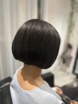 白髪ぼかしアッシュブラックミントアッシュ×小顔ショートボブ