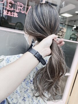 イルウィ(irwi) 【デザインカラー】こなれ感　グレージュハイライトカラー