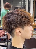 韓国ヘアカルマパーマカルマバングセンターパート黒髪ウルフ