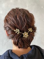 エスケープ トゥ ボナ(ESCAPE to bona.)&nbsp;編み込みアップスタイル ヘアアレンジ 結婚式/二次会/成人式#2