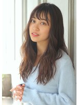 シースルーバングの前髪パーマ&エアリーロングヘアにイメチェン