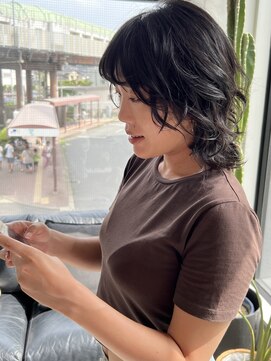 ブラウンズズシ(BROWNS Zushi) 癖を生かすお洒落カット