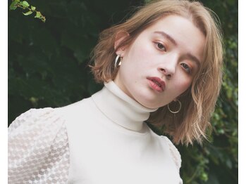 NIKOLA【二コラ】