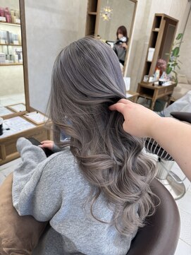 ソエル(Sowel) 《KANON》シャドールーツ/バレイヤージュ/ブリーチカラー