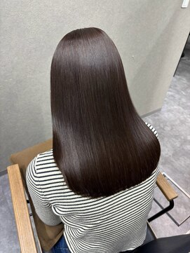 ネウィ 秋田(newi) うるつやブラウン