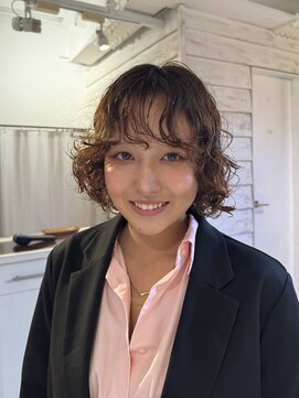 ヴィッカエコル (vicca 'ekolu) ボブパーマ　デジタルパーマ　外国人風パーマ