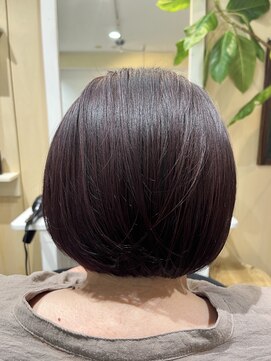 カンナ(canna) 艶ショートボブ