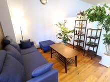 リバース(re birth)の雰囲気（心安らぐ落ち着いた空間です。）