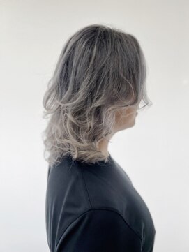 ダマーニ 表参道(DAMANI) サーフカール/波巻きツイストスパイラル[表参道駅]