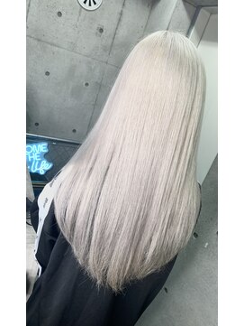 アールイーバイインク 渋谷(Re. by INK.) ホワイトカラー