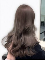イル(iLe.)&nbsp;ミルクティーベージュブリーチなしダブルカラーレイヤーカット